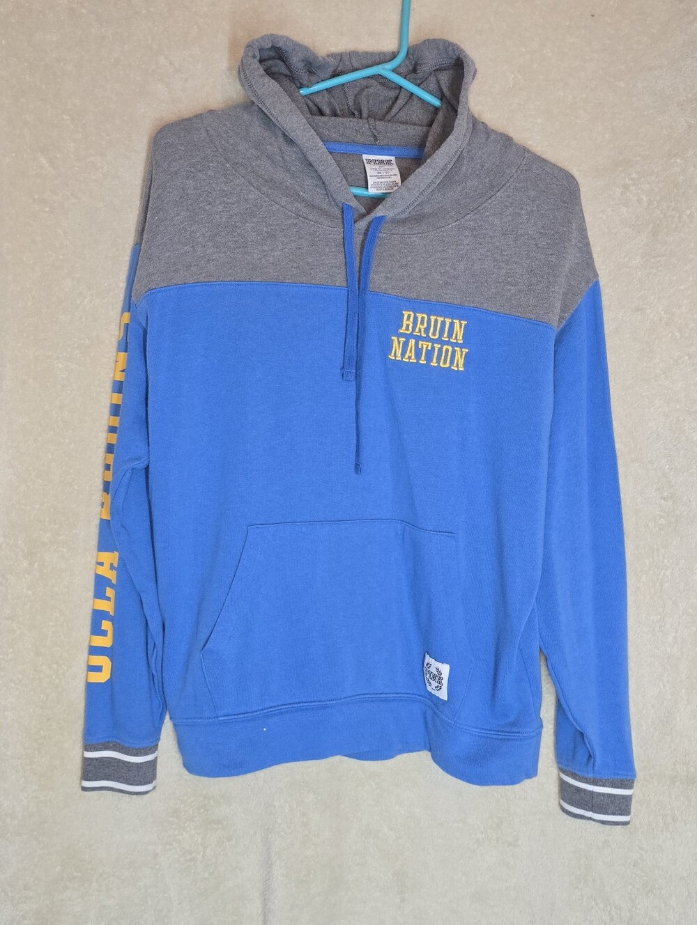 UCLA Hoodie Size XS Womens Bruins University 5th & Ocean Victoria's Secret Pink